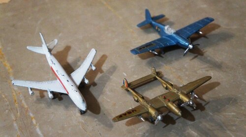 Περισσότερες πληροφορίες για "70's μεταλλικές μινιατούρες αεροσκαφών Dyna-Flites (ZEE Toys)"