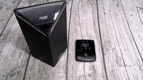Περισσότερες πληροφορίες για "Motorola RAZR XT2000-2(Μαύρο/128 GB)-Και Ανταλλαγές."