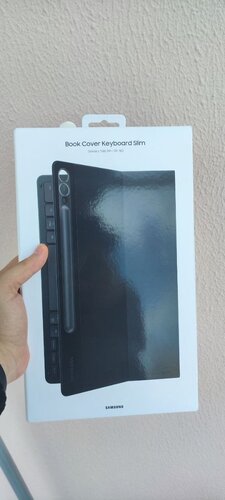 Περισσότερες πληροφορίες για "Samsung Slim Book Flip Cover με Πληκτρολόγιο Αγγλικά UK Μαύρο (Galaxy Tab S9+)"