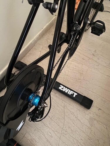 Smart Trainer Zwift Hub -προπονητήριο ποδηλάτου