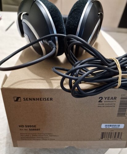 Sennheiser HD 599 Ενσύρματα Over Ear Hi-Fi Ακουστικά Μαύρα (ΒΟΛΟΣ)