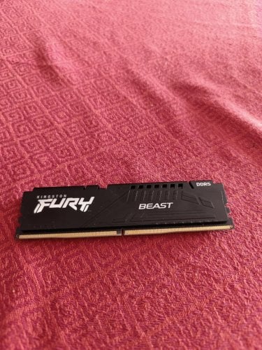 Περισσότερες πληροφορίες για "Πωλείται Kingston fury Beast Black 4800mhz DDR5 16Gb Ram"