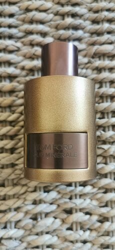Περισσότερες πληροφορίες για "Tom Ford Oud Minerale Eau de Parfum 100ml"