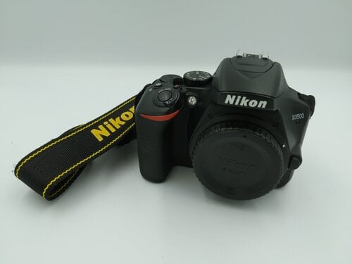 Περισσότερες πληροφορίες για "Nikon D3500"