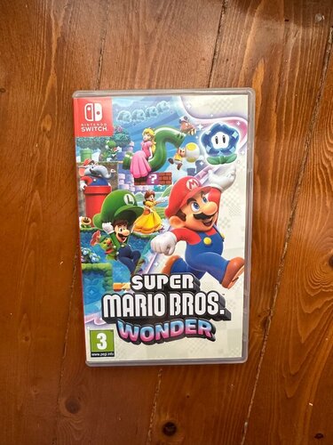 Περισσότερες πληροφορίες για "Super Mario Bros. Wonder (Nintendo Switch) +Micro SD 64"