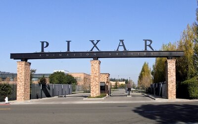 Η Pixar απολύει το 14% του εργατικού δυναμικού της, δίνοντας προτεραιότητα στις κινηματογραφικές ταινίες