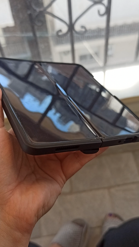 Περισσότερες πληροφορίες για "Samsung Galaxy Z Fold4 5G (12GB/256GB) Phantom Black"