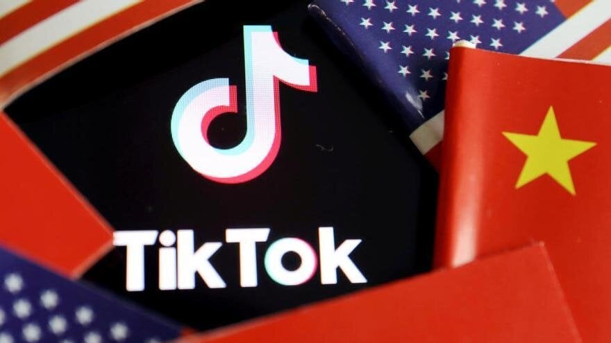 Περισσότερες πληροφορίες για "ΗΠΑ και TikTok ζητούν να υπάρξει ως τις 6 Δεκεμβρίου δικαστική απόφαση σχετικά με το ενδεχόμενο απαγόρευσης της εφαρμογής"