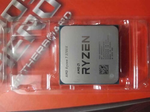 AMD Ryzen 7 3700X (Tray)