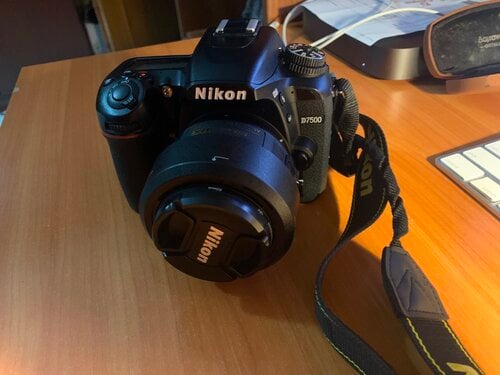 Περισσότερες πληροφορίες για "Nikon D7500 + AF-S DX NIKKOR 35mm"