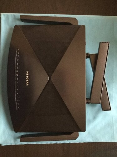 Περισσότερες πληροφορίες για "Netgear Nighthawk X10 Smart WiFi Router (AD7200)"