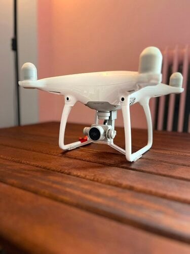 Περισσότερες πληροφορίες για "DJI Phantom 4 - Body"