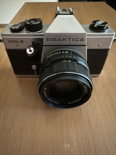 Περισσότερες πληροφορίες για "PRAKTICA  MTL 5 φωτογραφικη μηχανη με 3 φακους και φλας"
