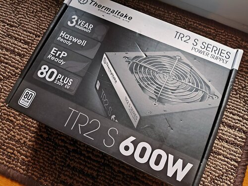 Περισσότερες πληροφορίες για "Thermaltake TR2 S (600W)"