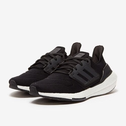 Περισσότερες πληροφορίες για "Adidas Ultraboost 22 GX3062 (44 2/3)"