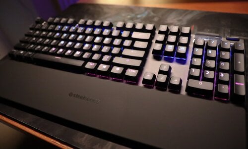 Περισσότερες πληροφορίες για "SteelSeries Apex Pro Gaming Keyboard"