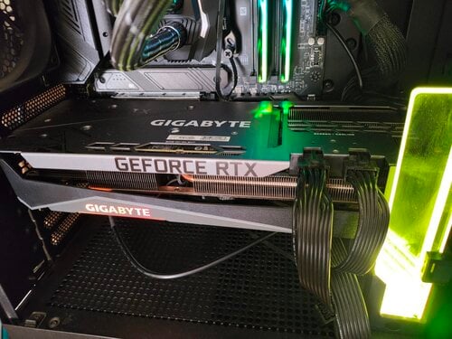 Περισσότερες πληροφορίες για "Gigabyte GeForce RTX 3070 Ti GAMING 8G"