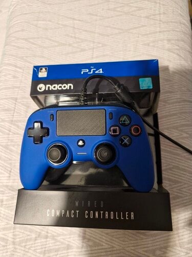 Περισσότερες πληροφορίες για "NACON PS4 WIRED CONTROLLER BLUE"