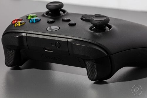 Περισσότερες πληροφορίες για "|USED| Xbox Wireless Controller Μαύρο"