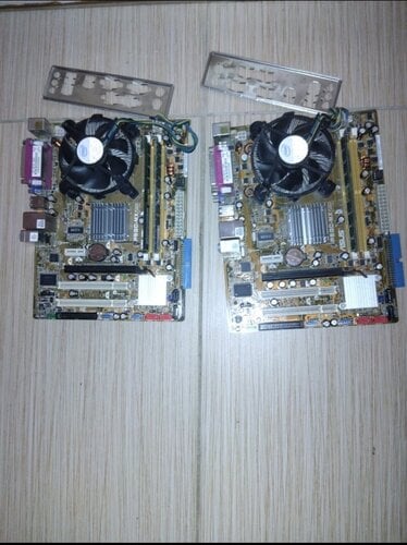 Περισσότερες πληροφορίες για "2 Asus motherboards + PSU"