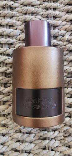 Περισσότερες πληροφορίες για "Tom Ford Oud Minerale Eau de Parfum 100ml"