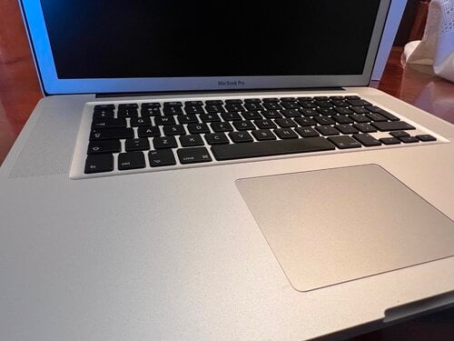 Περισσότερες πληροφορίες για "BTO MacBook Pro 15.4inch Mid 2012, A1286 Unibody, Hi-Resolution & Antiglare Screen,"