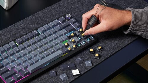 Περισσότερες πληροφορίες για "Corsair K65 Plus Wireless"