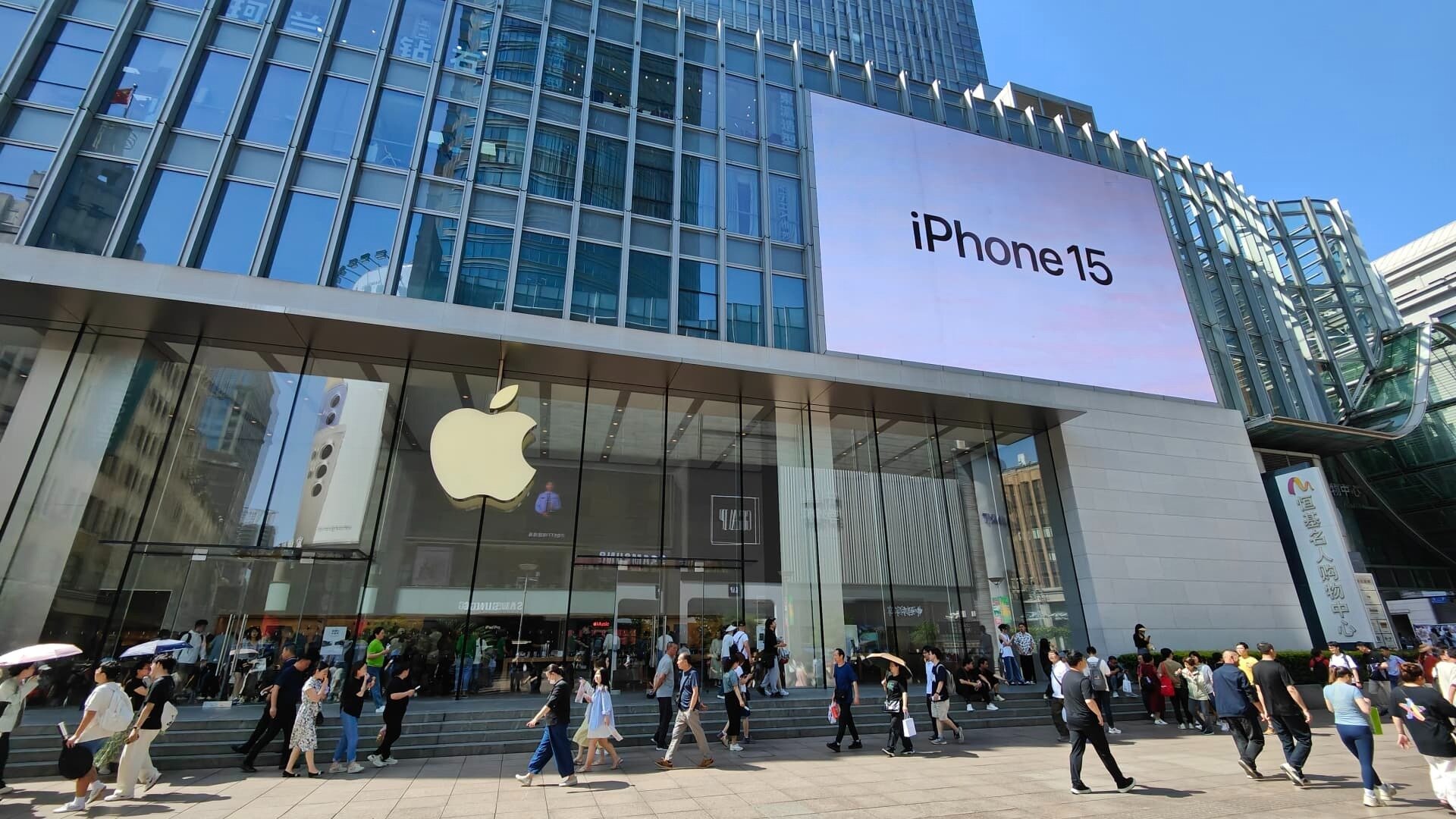 Περισσότερες πληροφορίες για "Η Apple δεν συγκαταλέγεται πλέον μεταξύ των πέντε κορυφαίων εταιριών σε επίπεδο πωλήσεων στην Κίνα"