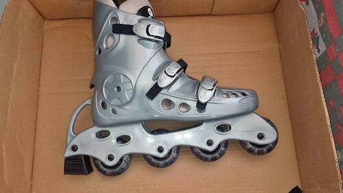 Περισσότερες πληροφορίες για "ΠΑΤΙΝΙΑ IN LINE SKATES THREE BUCKLES Νο 41"