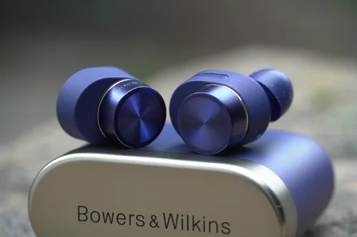 Περισσότερες πληροφορίες για "Bowers & Wilkins Pi7 S2"