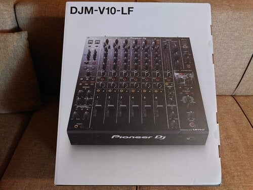 Περισσότερες πληροφορίες για "Pioneer DJ DJM-V10-LF Creative style 6-channel professional DJ mixer with long fader"