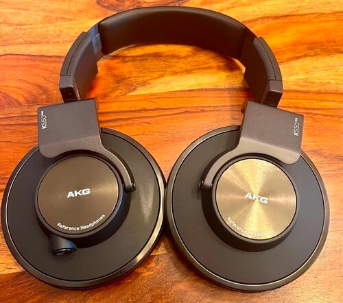 Περισσότερες πληροφορίες για "Ακουστικά AKG K550 mkIII + επιπλέον καλώδιο 5μ AKG EK 500 S"