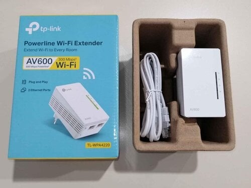 Περισσότερες πληροφορίες για "TP LINK powerline wifi extender WPA4220"