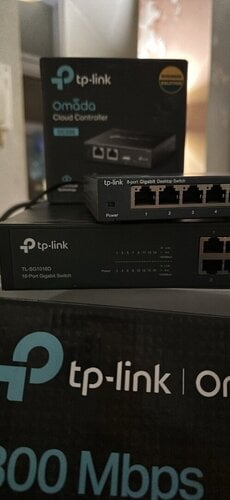 Περισσότερες πληροφορίες για "TP-Link : Omada oc200  ,EAP 115-110, Switch."