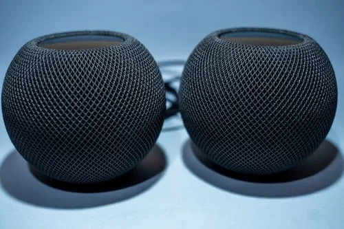 Περισσότερες πληροφορίες για "2 Apple HomePod mini - Stereo Pair - Space Grey"