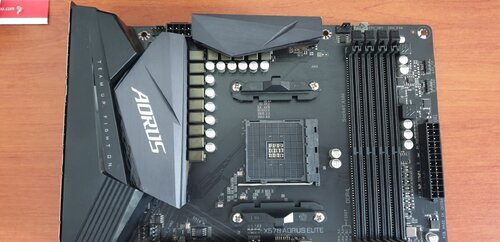 Περισσότερες πληροφορίες για "Gigabyte X570 AORUS ELITE (rev. 1.0) - NEA TIMH !!!!"