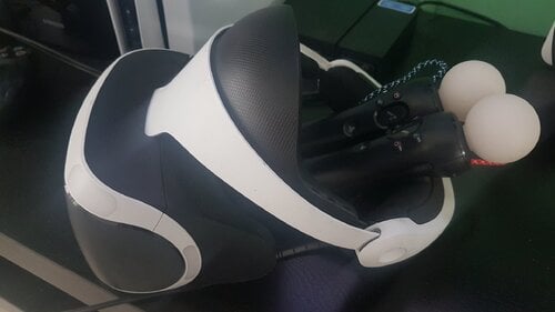 Περισσότερες πληροφορίες για "PSVR + 2xMOVE"