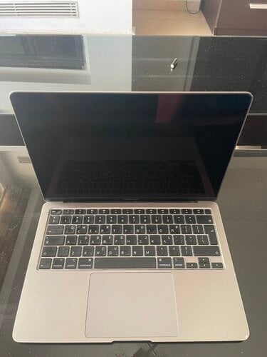 Περισσότερες πληροφορίες για "MacBook Air 2020 Intel core I-5 500Gb"