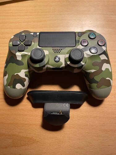 Περισσότερες πληροφορίες για "Sony Dualshock 4 (2nd Gen.) Camo with Dualshock back"