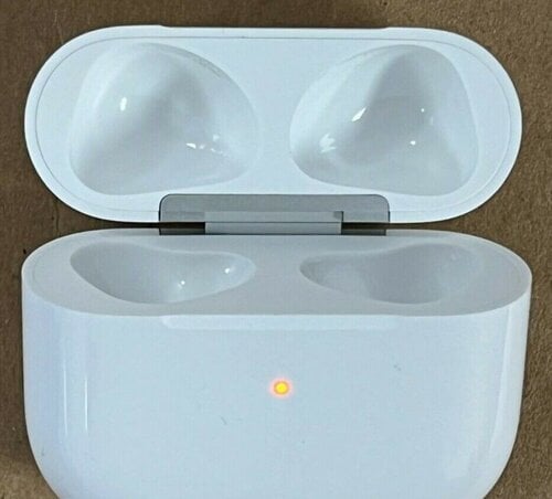 Περισσότερες πληροφορίες για "Apple AirPods Pro with MagSafe Charging Case (Άσπρο)"