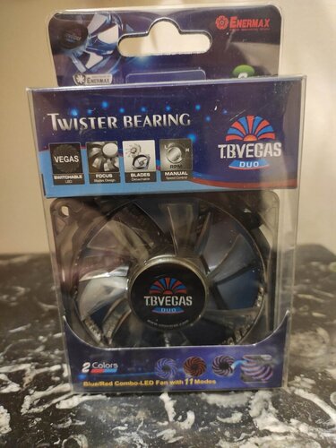 Περισσότερες πληροφορίες για "ENERMAX T.B.VEGAS DUO 80mm Red/Blue LED Case Fan"