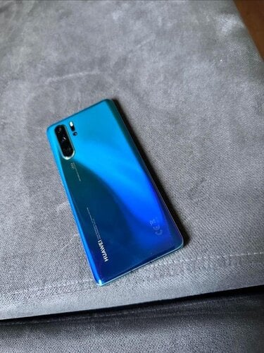 Περισσότερες πληροφορίες για "Huawei P30 Aurora blue Dual SIM (6GB/128GB)"