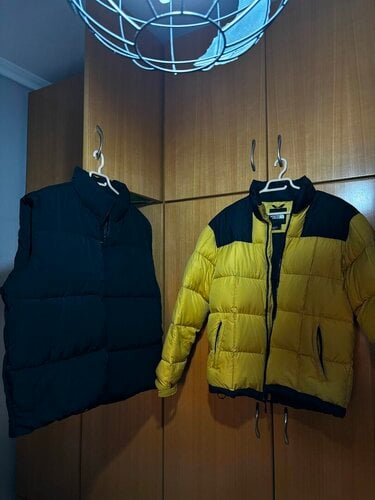 Περισσότερες πληροφορίες για "NORTH FACE PUFFER LHOTSE 700 + ΑΜΑΝΙΚΟ MENNACE 100 ΕΥΡΩ"