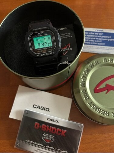 Περισσότερες πληροφορίες για "Casio G-SHOCK  DW-5600E-1VER"