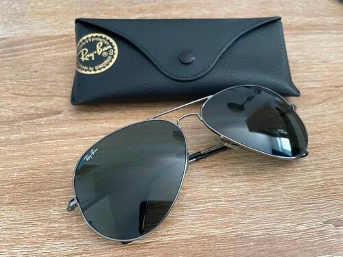 Περισσότερες πληροφορίες για "Ray-Ban AVIATOR Γυαλιά ηλίου"