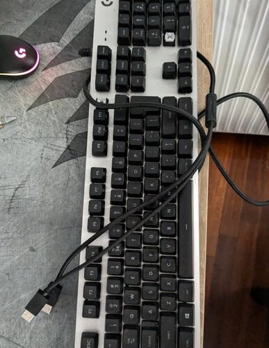 Περισσότερες πληροφορίες για "Logitech g413"