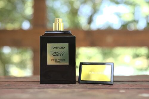 Περισσότερες πληροφορίες για "Tom Ford Tabacco Vanille 100ML *ΓΝΗΣΙΟ*"