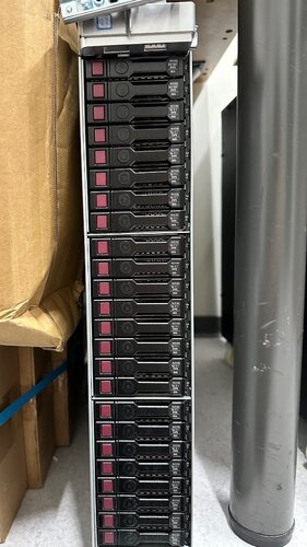 Περισσότερες πληροφορίες για "HPE Proliant DL380 Gen9 ESX 32GB onboard HPE 1.2TB SAS 12G (2.5 in) HDD * 22"