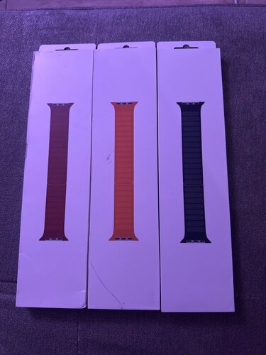 Περισσότερες πληροφορίες για "Apple Watch leather bands"