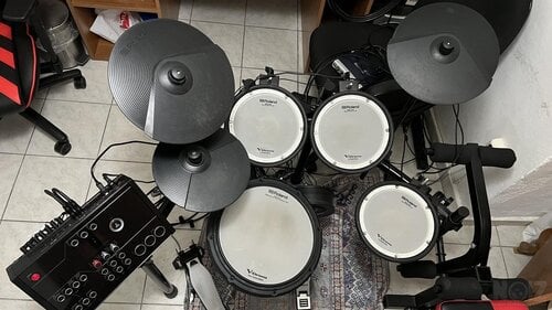 Περισσότερες πληροφορίες για "Roland TD-17KV Drums with Gewa G5 drum module"